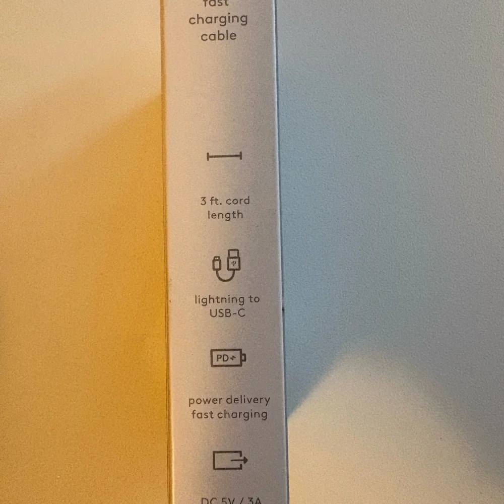 Heyday Lavender Lightning to USB-C Cable
